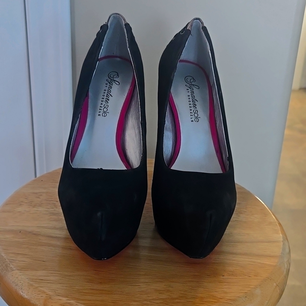 High heel shoes